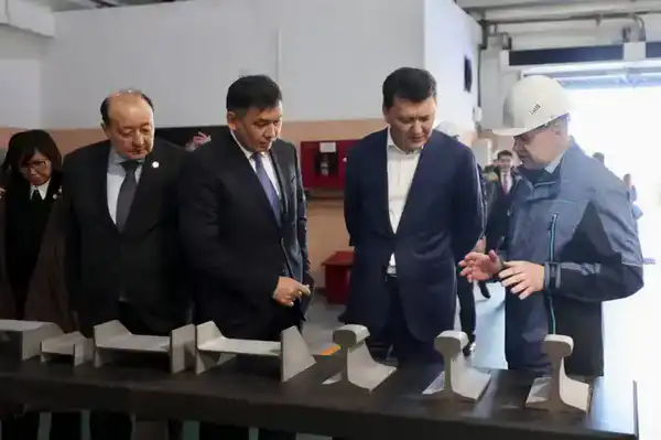 Железнодорожники Актюбинской области обсудили проект новой Конституции (2)