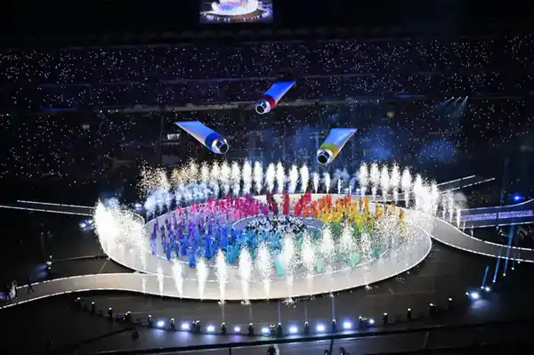 В Милане состоялась торжественная церемония открытия XXV зимних Олимпийских игр (3)