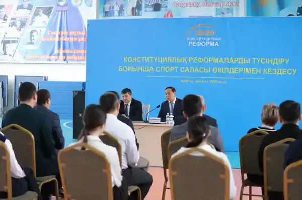 Ербол Карашукеев провел встречи с трудовыми коллективами и спортсменами в Таласском районе (3)