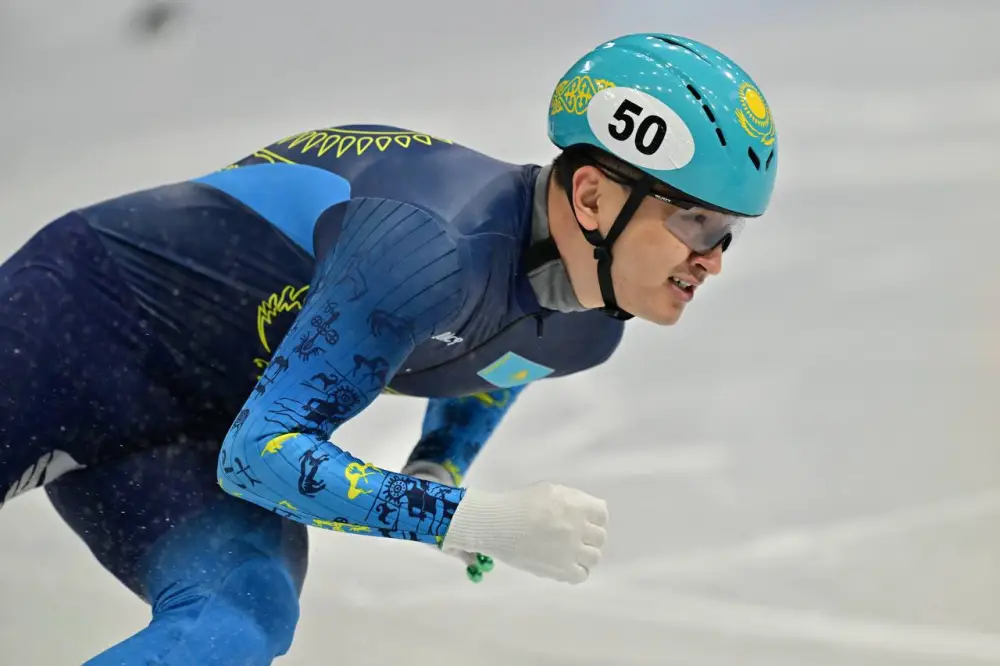 Абзал Ажгалиев и Денис Никиша вышли в четвертьфинал Олимпиады в Милане (2)