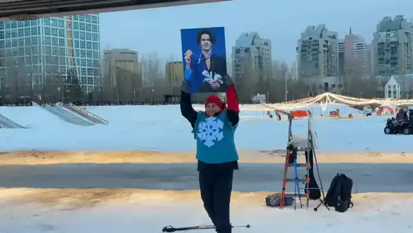 «Снежинка»: в Астане для пенсионеров провели открытый урок по скандинавской ходьбе (3)