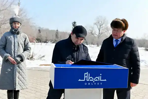 «Абайға құрмет»: в Семее началось строительство Площади государственных символов (9)