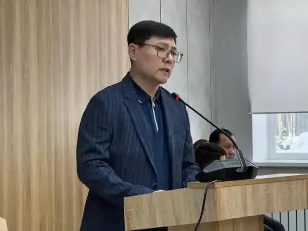 Проект новой Конституции Казахстана обсудили на встрече с сотрудниками и студентами столичного вуза (3)