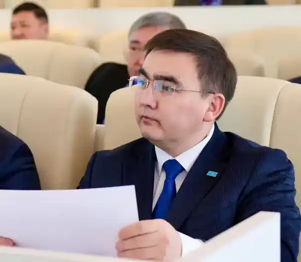 На заседании акимата ВКО рассмотрены актуальные вопросы развития региона (6)