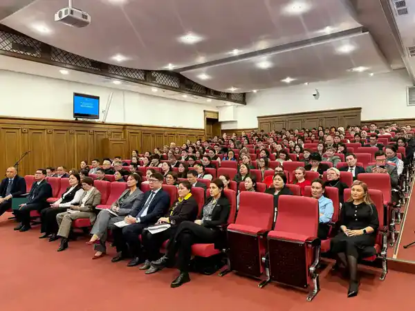 В МЗ РК обсудили поправки в Конституцию о соцзащите граждан (3)