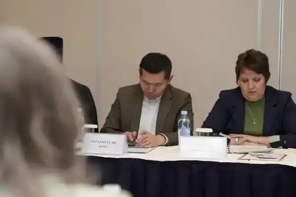 В столице обсудили вопросы вакцинации (10)