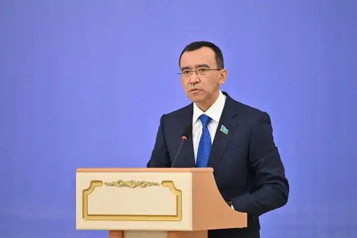 Председатель Сената ознакомился с научно-инновационными проектами университета (5)