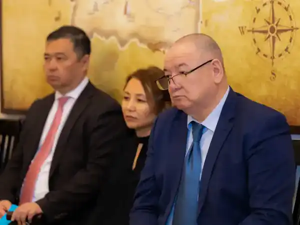 Аким ВКО провёл личный приём граждан (7)