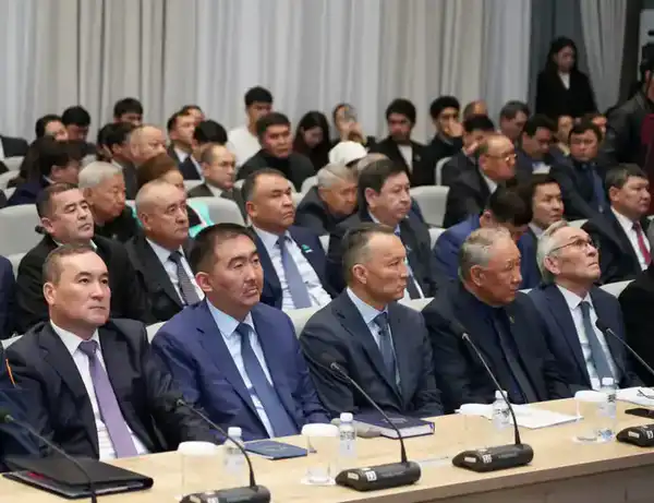 В ТУРКЕСТАНСКОЙ ОБЛАСТИ ОБСУДИЛИ ОСНОВНЫЕ ПРИОРИТЕТЫ И ИЗМЕНЕНИЯ КОНСТИТУЦИОННЫХ РЕФОРМ (3)