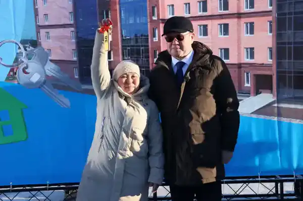 В микрорайоне «Астана» ключи от новых квартир получили 43 семьи (4)