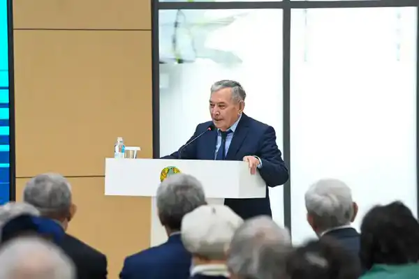 Глава региона встретился с ветеранами и представителями интеллигенции (7)