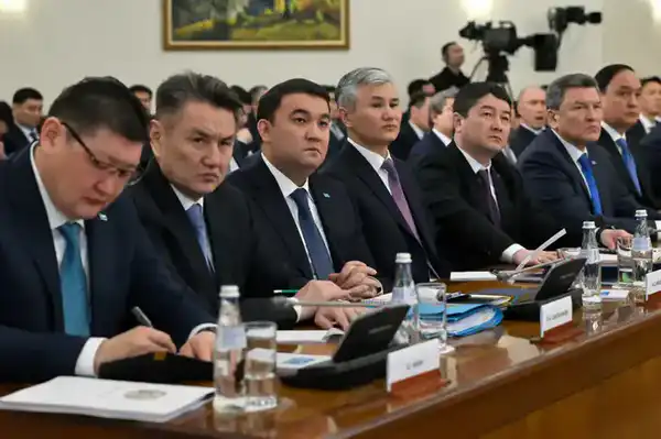 Выступление Главы государства Касым-Жомарта Токаева на расширенном заседании Правительства (4)