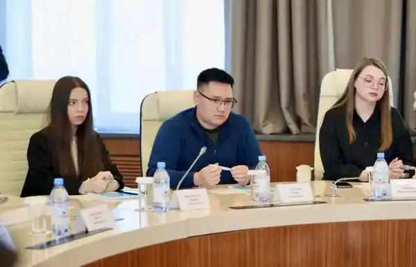 В ВКО в рамках программ «Молодежная практика» и «Жасыл ел» будут трудоустроены 2 тысячи молодых людей (2)