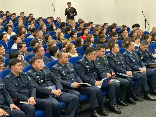 «Закон и порядок»: в Астане обсудили вопросы профилактики правонарушений и экстремизма среди несовершеннолетних (3)