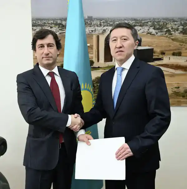 Казахстан и Португалия нацелены на расширение сотрудничества (2)