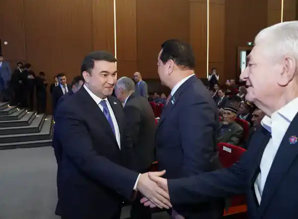 НУРАЛХАН КУШЕРОВ ВСТРЕТИЛСЯ С ЖИТЕЛЯМИ ГОРОДА ТУРКЕСТАНА И ОБСУДИЛ АКТУАЛЬНЫЕ ВОПРОСЫ (3)