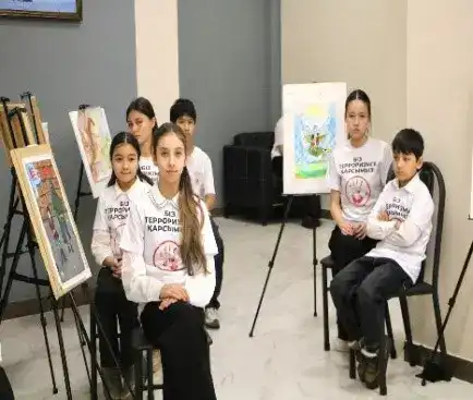 Түркістанда «Біз терроризмге қарсымыз!» тақырыбында сурет салудан байқау өткізілді (3)