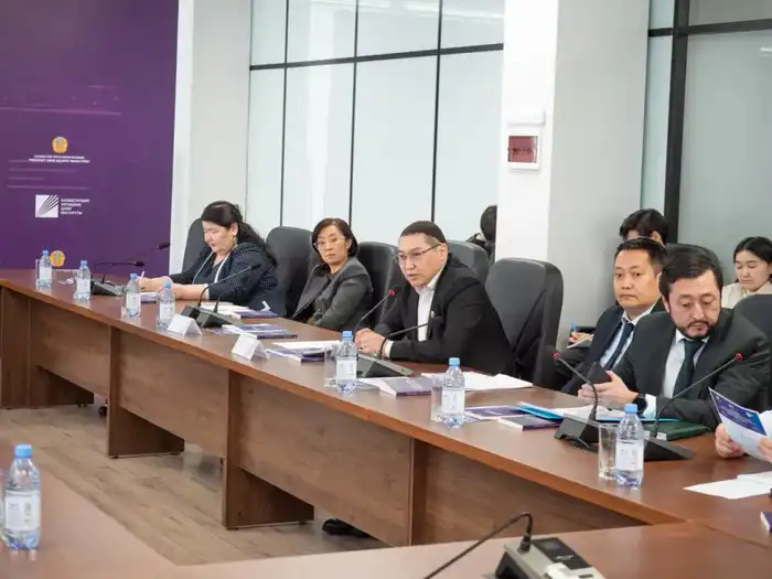 Научно-технологический суверенитет обсудили в контексте новой Конституции (2)