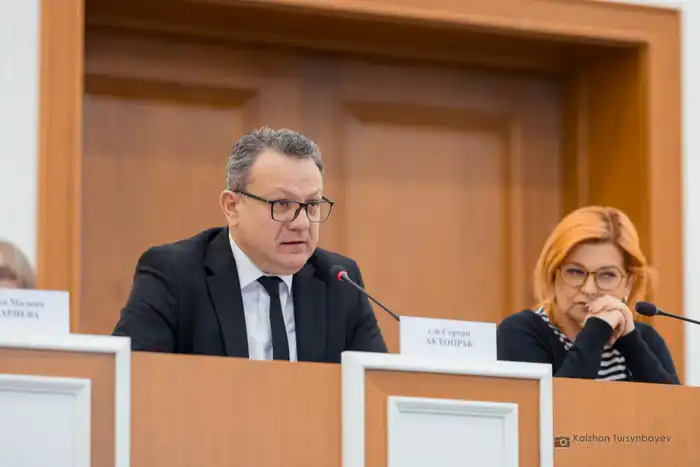 Международное сообщество оценило открытость и прозрачность конституционной реформы (7)