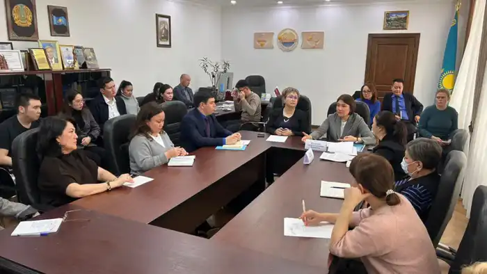 В Астане эксперты обсудили проект новой Конституции: правовой фундамент семейных ценностей и социальная защита (4)