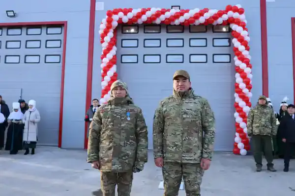 Глава МЧС открыл новую пожарную часть в Мартуке (3)