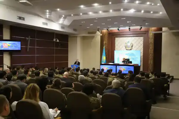 В МЧС проведено разъяснение проекта новой Конституции (5)