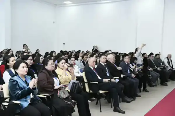 «Искусственный интеллект: навыки, направление, ориентация на будущее»: республиканский семинар прошел в Астане (7)