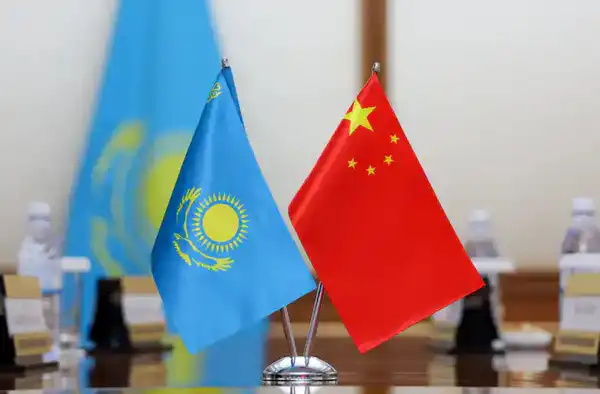 Министр обороны Казахстана встретился с Послом Китая (4)