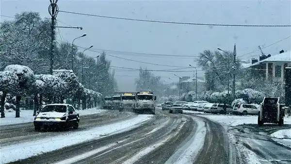 Из-за непогоды коммунальные службы Жамбылской области перешли на усиленный режим работы (10)