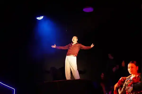 «Закон и порядок»: в Астане поставили спектакль «Екі ғұмыр» (3)