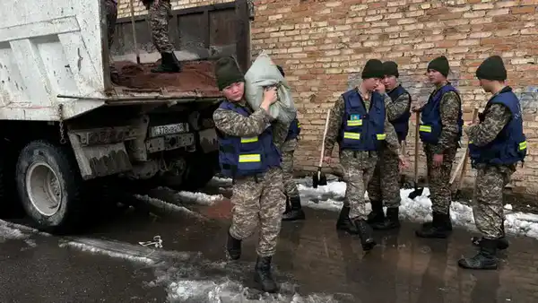 Комплекс превентивных мероприятий по подготовке к паводковому периоду проводится в регионах Казахстана (6)