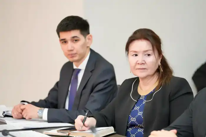 В республиканском селекторе рассмотрены промежуточные итоги отопительного сезона и планы ремонтной кампании (9)