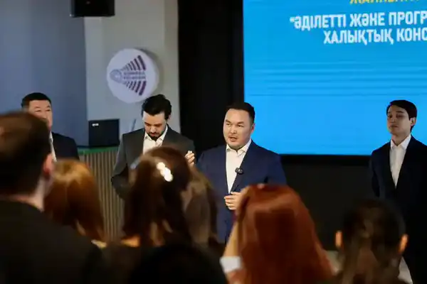 От стартапов до культуры: креативная молодежь Актобе поддержала Новую Конституцию (4)