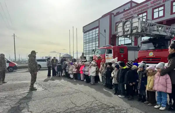 Формируя культуру безопасности: спасатели МЧС проводят уроки и дни открытых дверей (5)