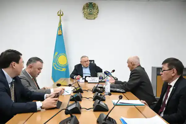 Бейбит Исабаев провел прием граждан по личным вопросам (3)