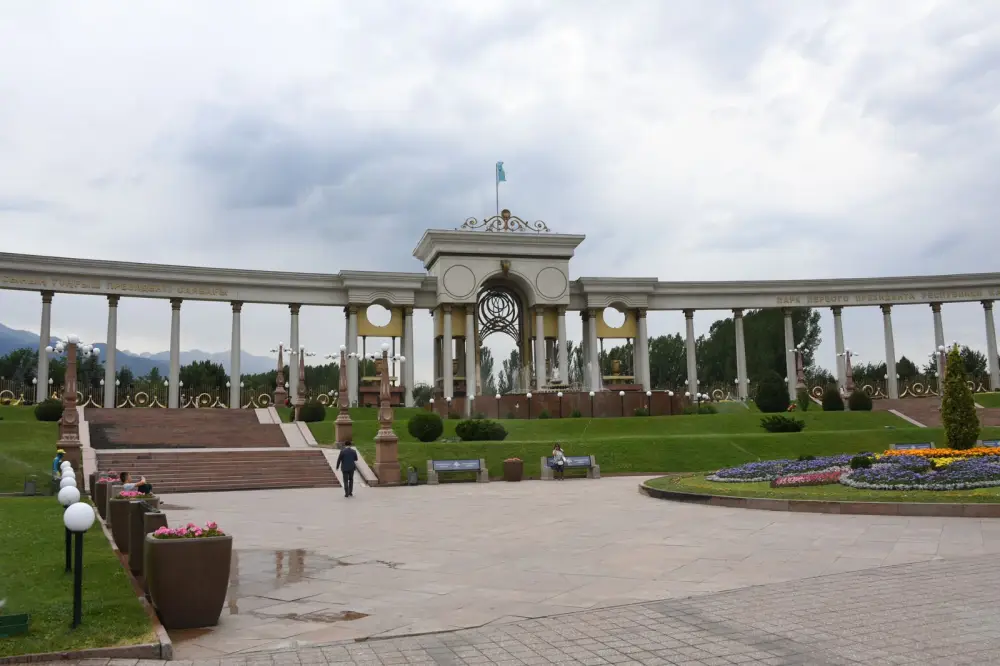 В Алматы начинается реконструкция Парка Первого Президента (5)
