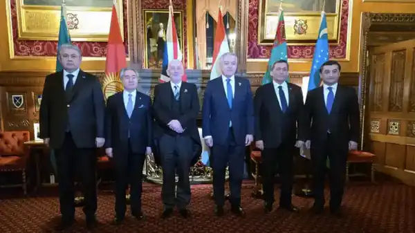 В Лондоне состоялась совместная встреча глав МИД стран Центральной Азии с депутатами Парламента Великобритании (3)