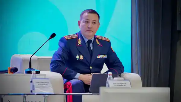 РАЗГОВОР О ВАЖНОМ: ГЛАВА ПОЛИЦИИ ШЫМКЕНТА ВСТРЕТИЛСЯ СО СТУДЕНТАМИ (6)