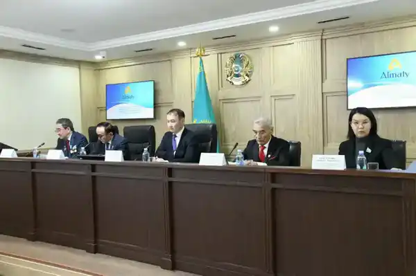 В Совете ветеранов столичного района Алматы отчитались о работе за пять лет (8)