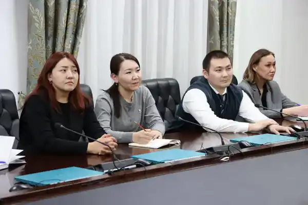 В рамках реализации программы правового всеобуча для сотрудников Аппарата Высшего Судебного Совета проведены очередные обучающие семинары, направленные на повышение профессионального уровня и правовой культуры государственных служащих (5)