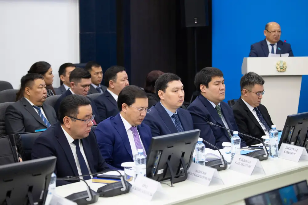 В Алматинской области обсудили проект новой Конституции Республики Казахстан (2)