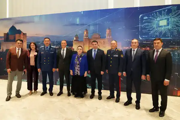 ЦИФРЛАНДЫРУ ЖӘНЕ ЖАСАНДЫ ИНТЕЛЛЕКТ: ТҮРКІСТАНДА ҚАРЖЫЛЫҚ ҚАУІПСІЗДІК МӘСЕЛЕСІ ТАЛҚЫЛАНДЫ (6)