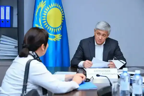 Ермаганбет Булекпаев провёл приём по личным вопросам (4)