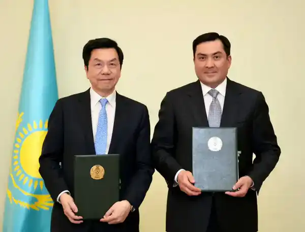 Минэнерго и международный эксперт Ли Кай-Фу договорились о сотрудничестве в сфере ИИ (6)