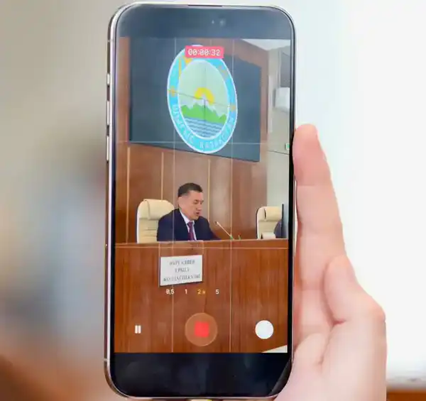 На заседании акимата ВКО рассмотрены актуальные вопросы развития региона (9)