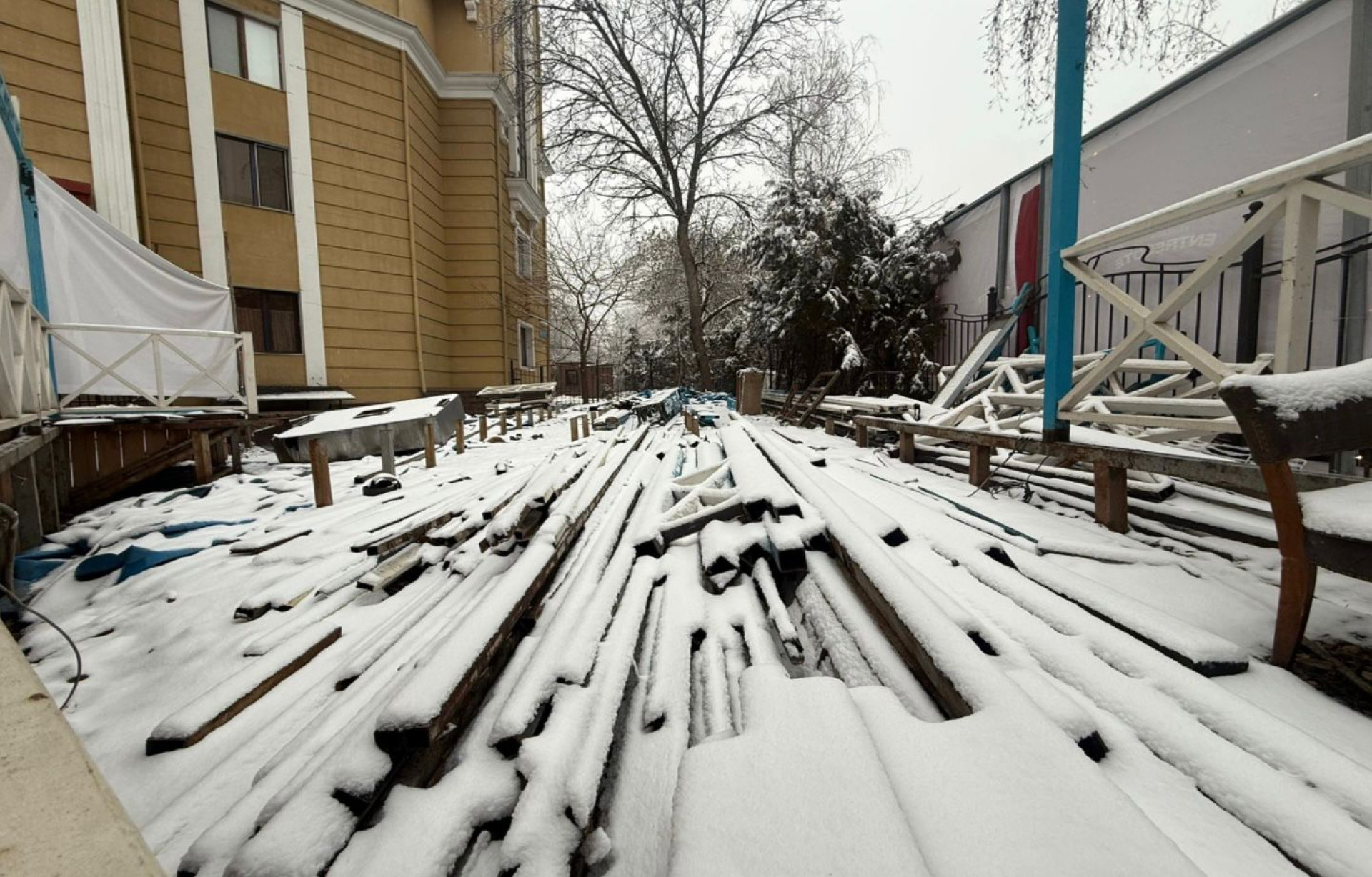 Летняя терраса ресторана