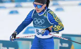 На лыжных трассах Олимпиады в Милане: Казахстанские спортсменки пробежали через снежные битвы в командном спринте