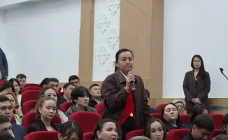 Обсуждение цифровой трансформации и внедрения ИИ в Алматинской области: ключевые проекты и социальные инициативы