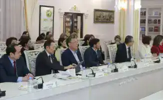 Презентация трудов академика Шоры Сарыбаева: вклад в языкознание к столетию ученого