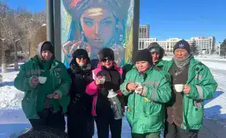 Пенсионеры Астаны организовали акцию доброты в поддержку коммунальщиков